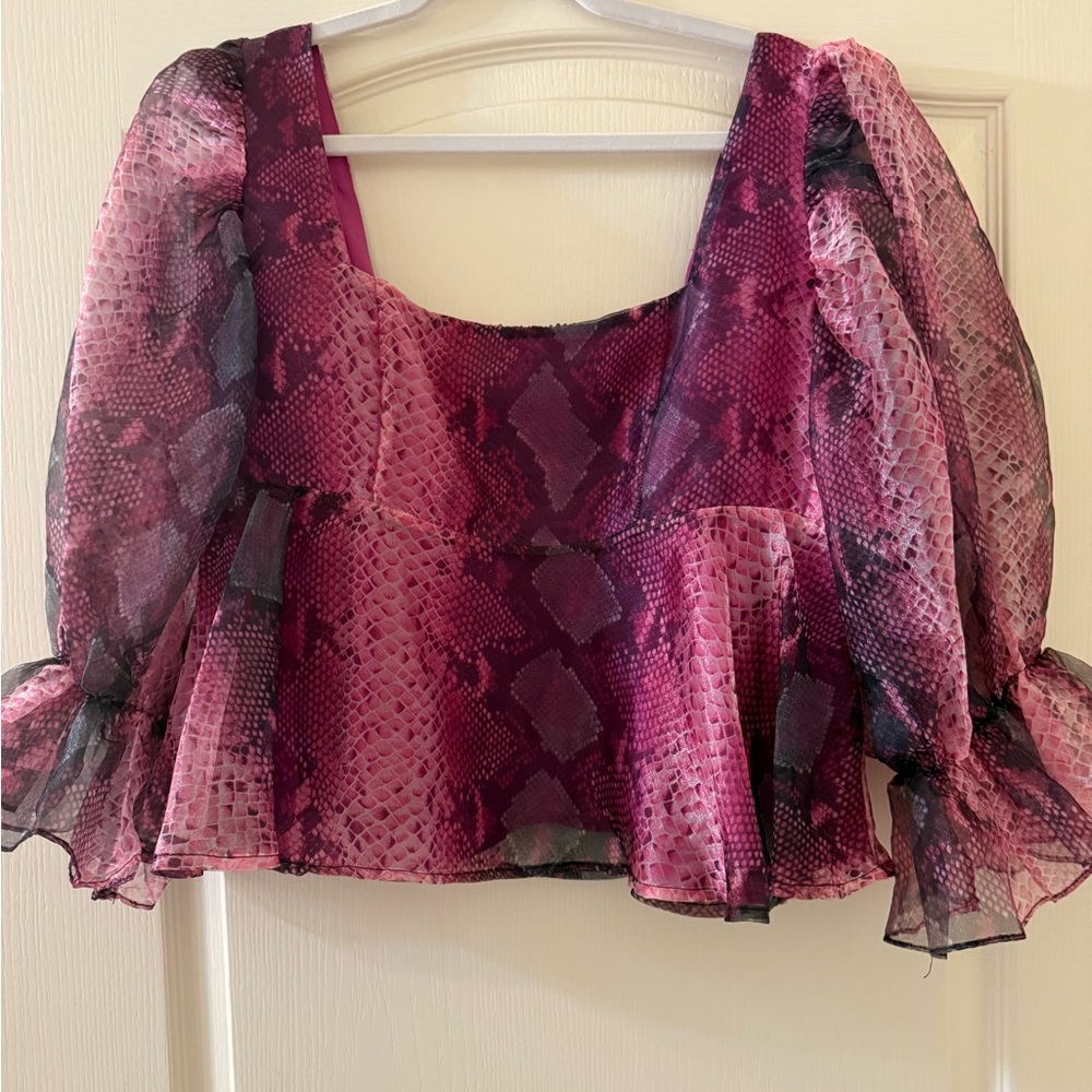 Buddy Love - Jafaar Pammie Puff Peplum Top | $30 | L
